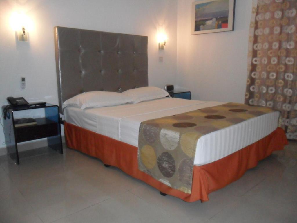 Hotel Calima Real מראה חיצוני תמונה